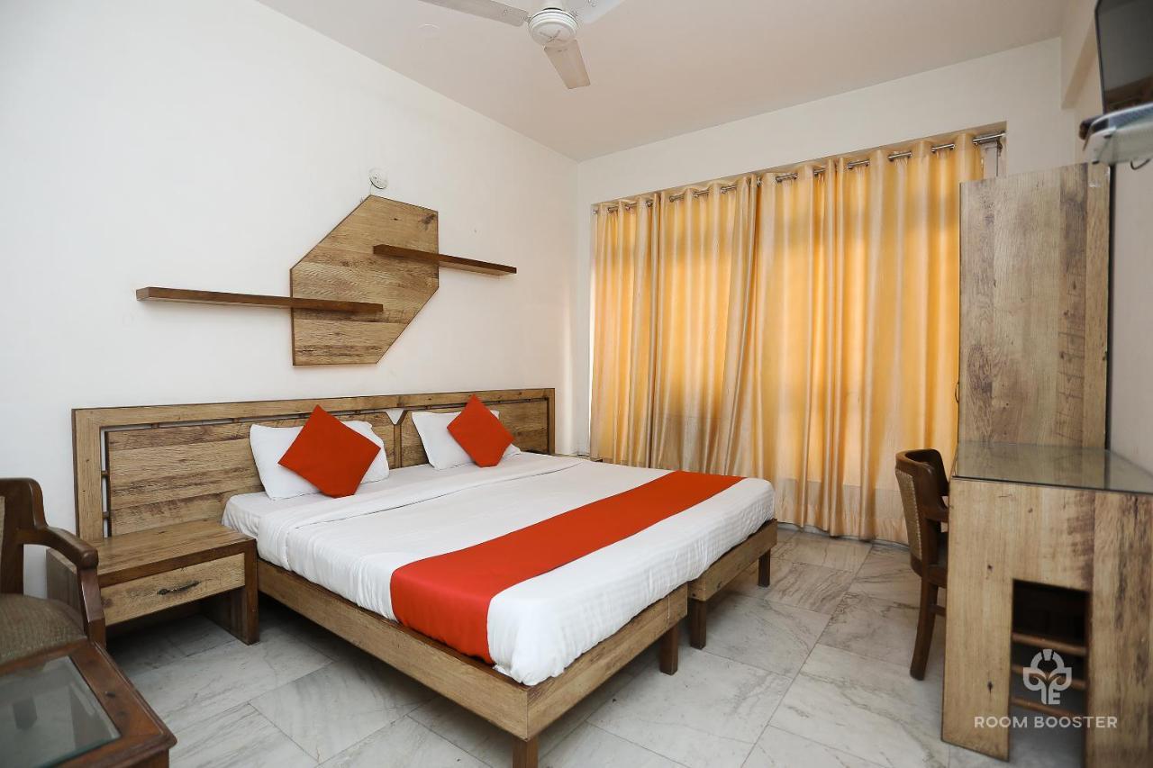 Hotel Inderlok Rishīkesh Esterno foto