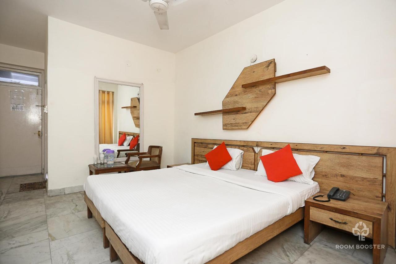 Hotel Inderlok Rishīkesh Esterno foto