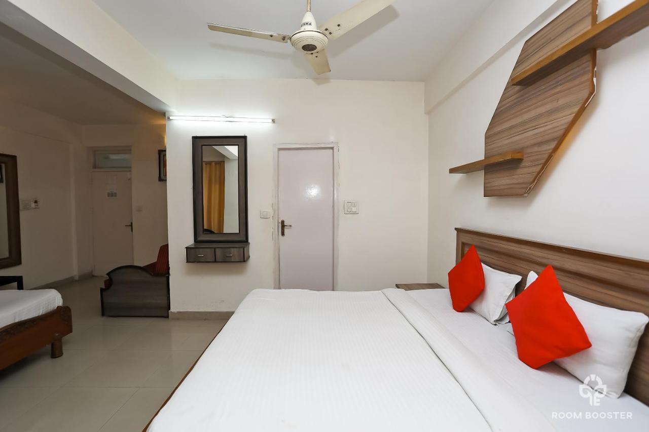 Hotel Inderlok Rishīkesh Esterno foto